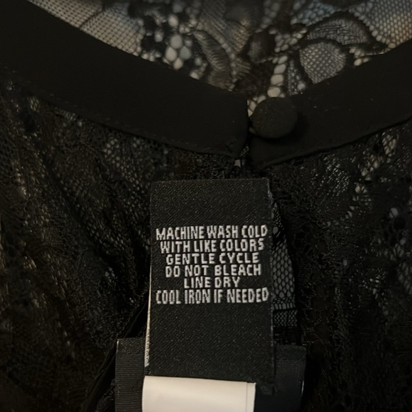 Torrid black lace sleeveless top - Picture 8 of 8